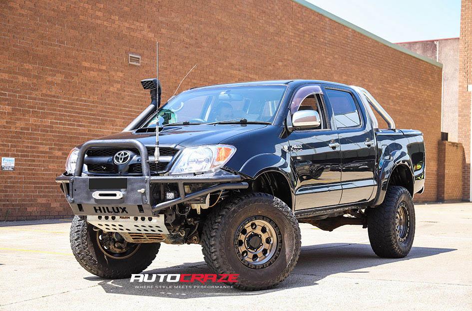 TOYOTA HILUX N70 4WD ATX AX201 CAST IRON BLACK